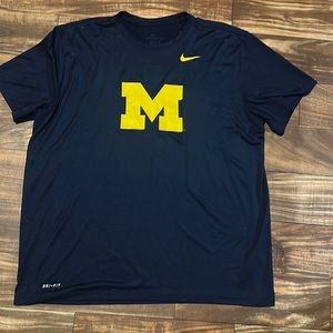Michigan XL dri fit t shirt